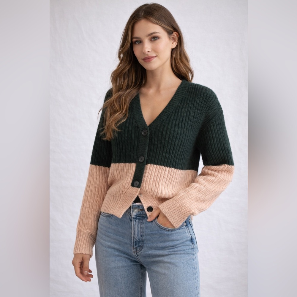 Vero Moda Women's XS Colorblock
Knit Cardigan Pink Green Button
Sweater